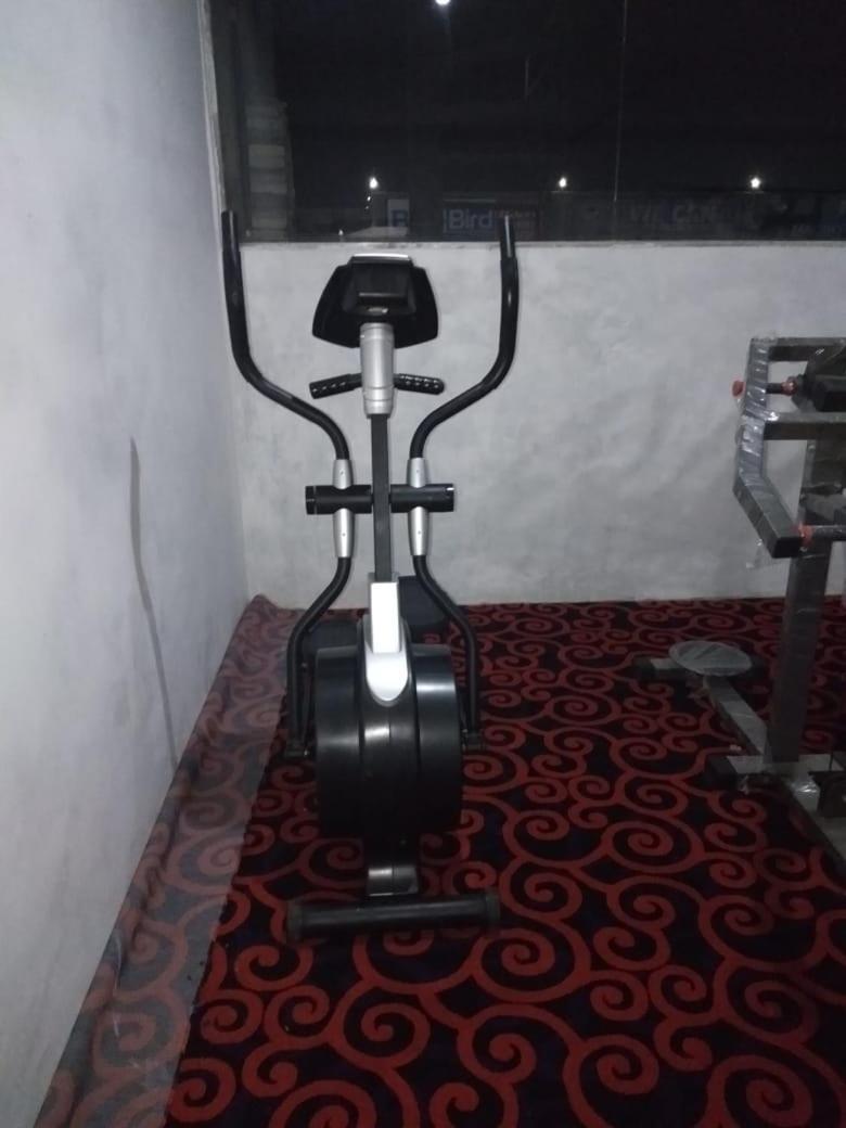 Hotel Neelam Moga Ludhiana Exterior foto